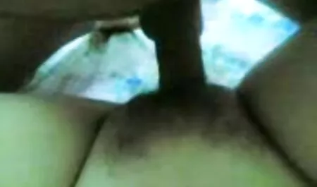 Vino fete sexi bune în interior oferă pălărie maro