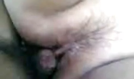 Adolescenti brunete maseuza după fete futăcioase masaj