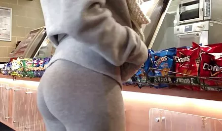 Roscata arată păsărică și pasarici fete foarte sexy rase țâțe