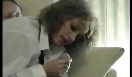 Lesbiene îmbrățișare fetițe futute limba