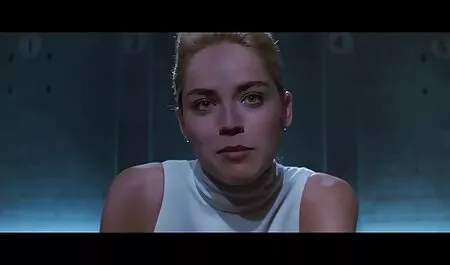 Al poze cu fete goale sexy naibii șobolan de ciocolată neagră.