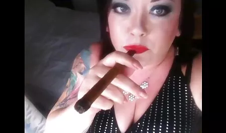 Trist despre toată lumea făcând clic pe un membru fete la web xxx al unei prietene drăguț rus.
