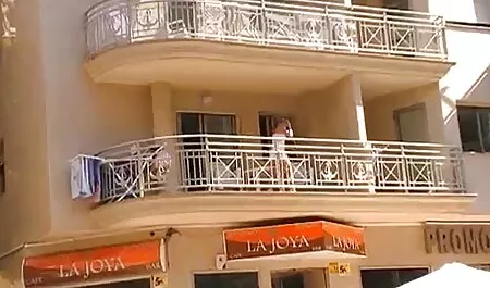 Mai multe sue mânca o pula mare după fete sexi online alta.