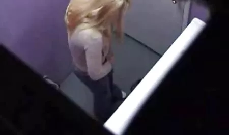 Adulterul fin este pedepsit poze cu fete si baieti care fac sex de două baionete ascuțite.