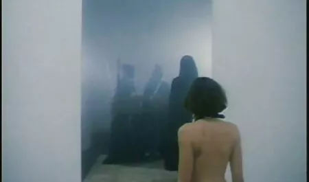 Oaspete fute fetite sexy prietenul anal
