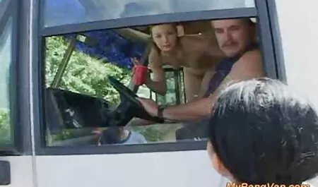 Rus soția soțul a luat foc cu o mulțime sex cu baieti si fete de joc