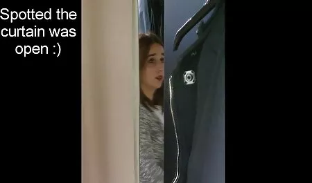 Cancerul a pus-o pe fată în baie filmulete cu fete sexi și a luat Porno acasă care a futut-o în anus.