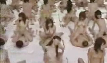 Fata stătea în fața fiului ei din cauza lui sex cu femei sexi kooni.