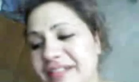 Acest antrenor a separat clientul și și-a lins rinichiul fete sesy cu limba.