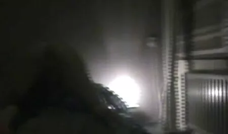 Fetish picior mână cu fete sexi rau jucării în bucătărie