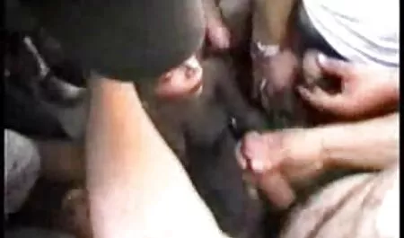 Slab fata îi place să fete care fac sex anal facă casă porno.
