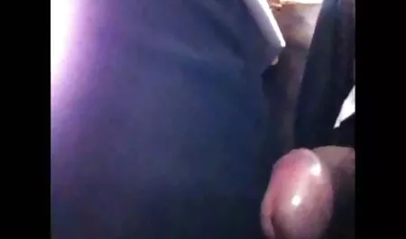 Fată tânără cu fete secxi usturoi Futut Futut