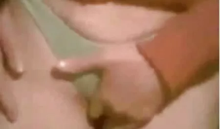 Falus rusă lesbiene Prietena femei sexy goale