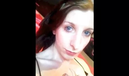 Un student fete sexsi sa dat profesorului său pentru a obține o diplomă bună.