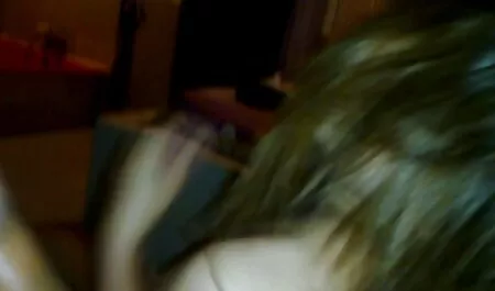 Rus Curvă linge fete sexi video ouă de sex masculin.